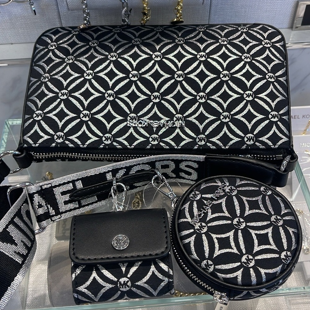 MICHAEL KORS Jet Set Travel Small Logo Jacquard Crossbody With Tech Attach NWT - Picture 15 of 16